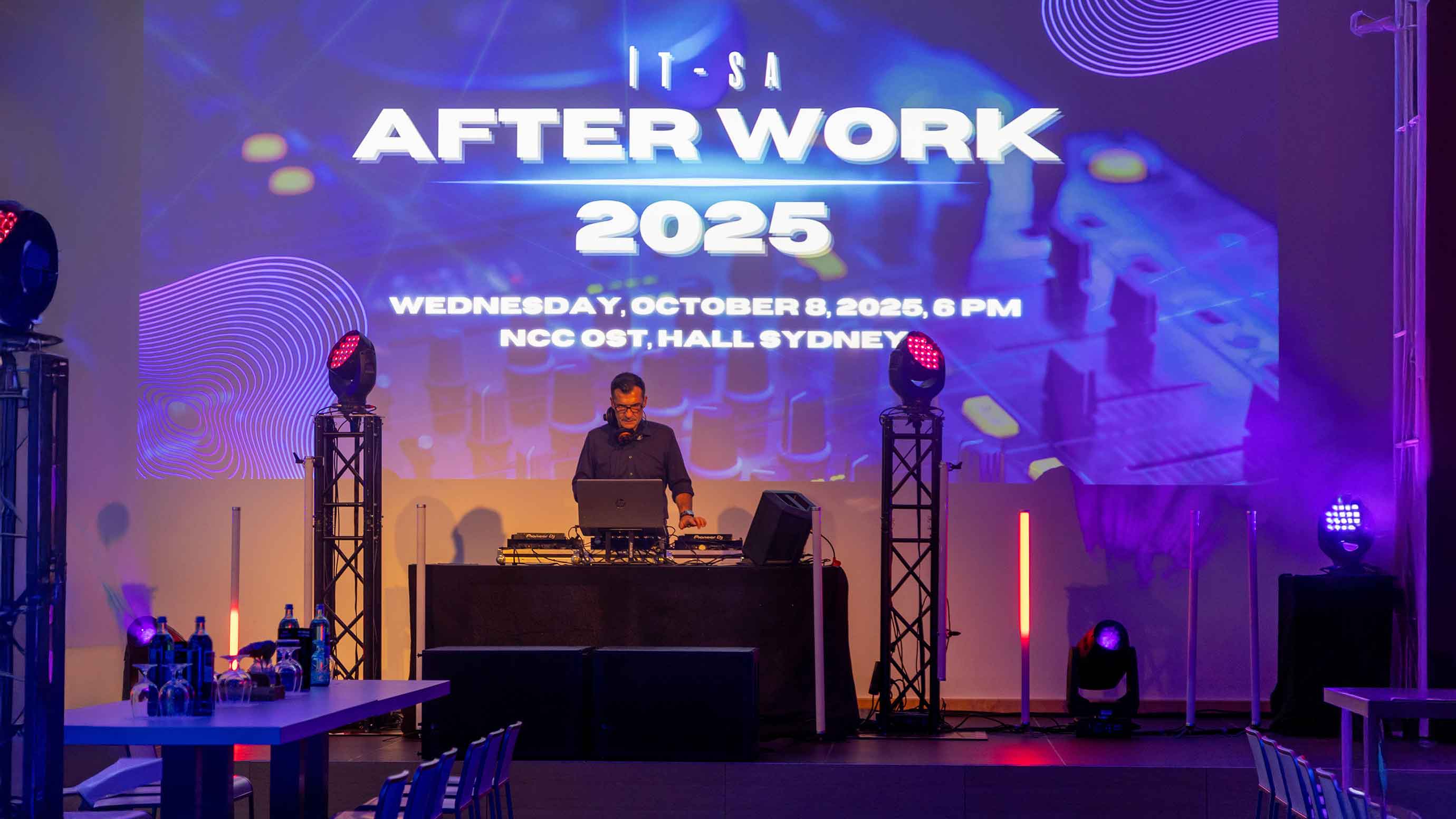 DJ bei der After-Work Party der it-sa